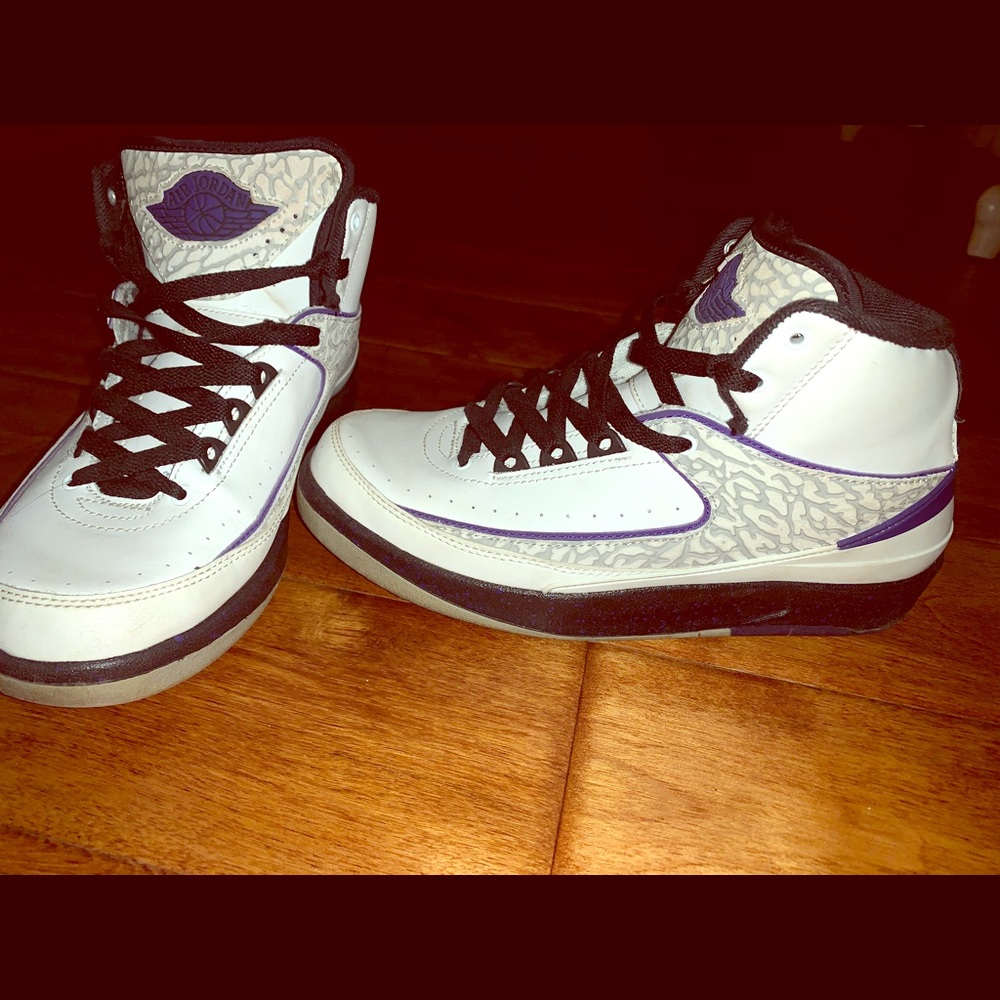 Jordan retro 2 LIKE NEW